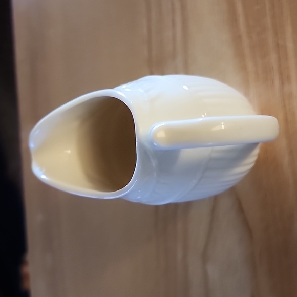 I.GODINGER & CO. IVORY CREAMER PITCHER. - Picture 3 of 6